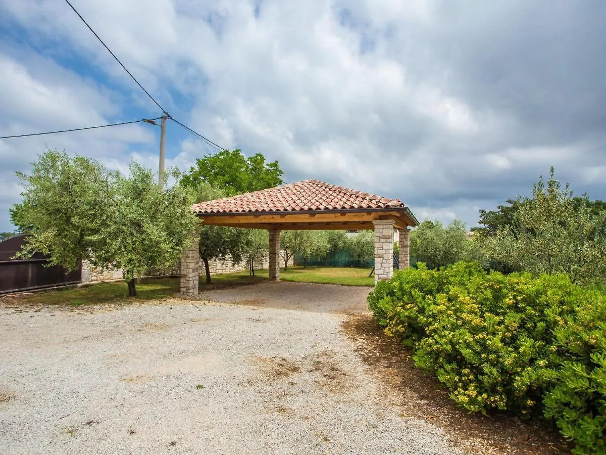 Roofed Villa In Istria With Private Pool