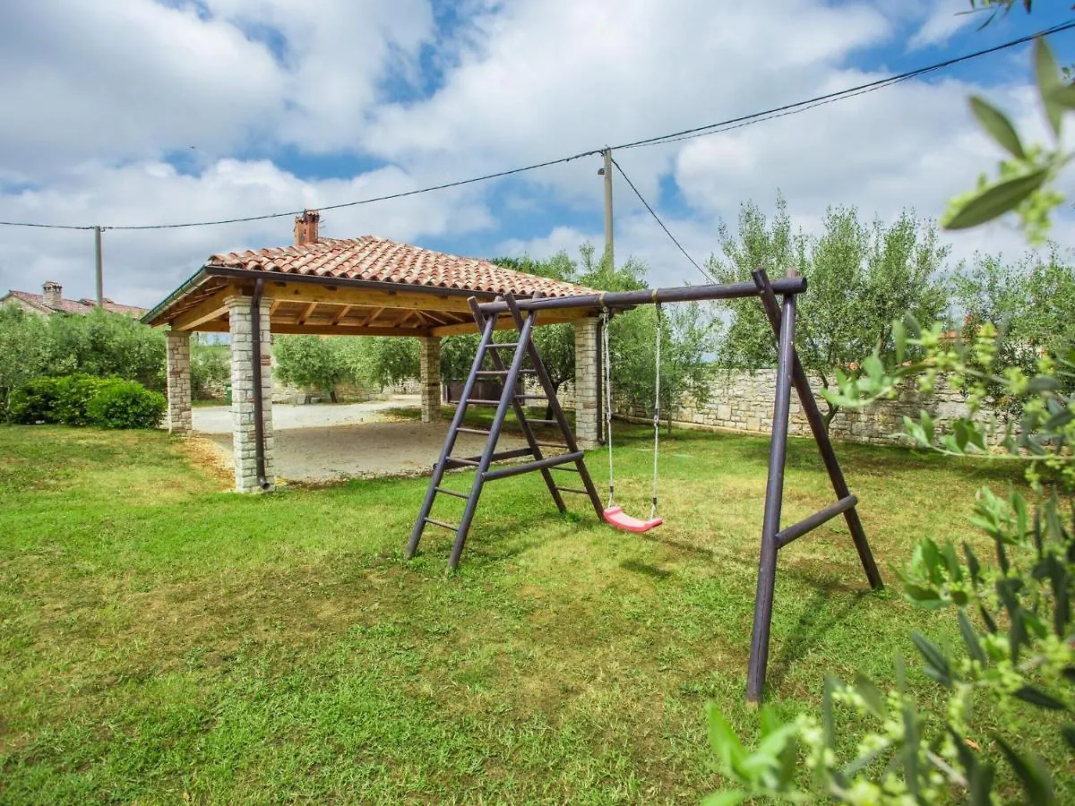 Roofed Villa In Istria With Private Pool